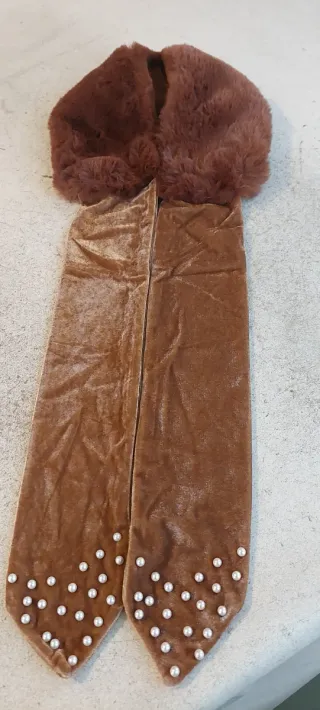 Conjunto Boina y Bufanda Angelina Marrón