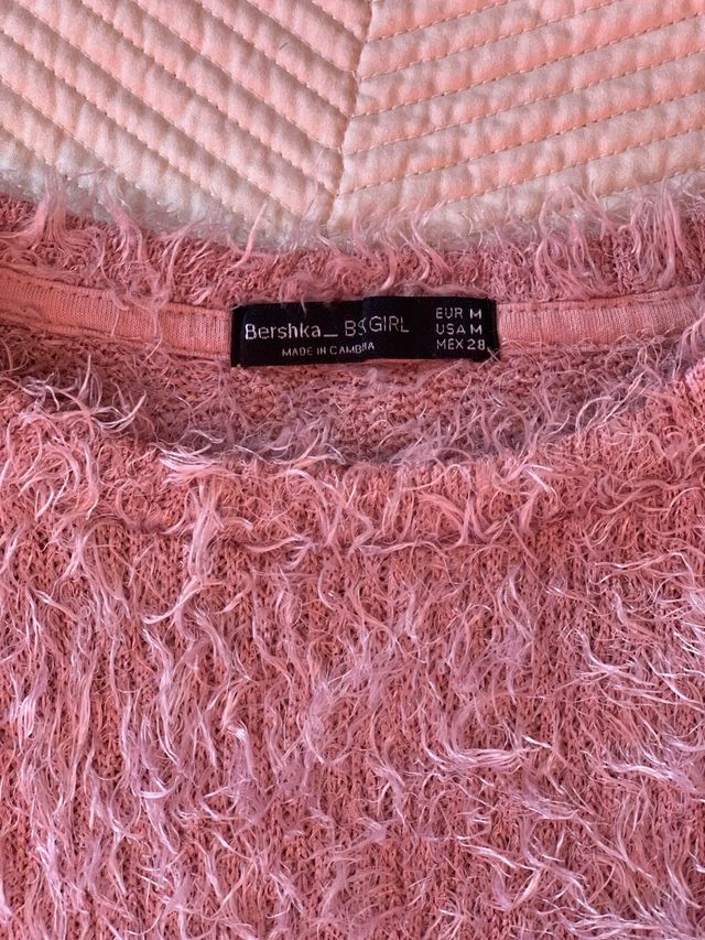 Jersey Bershka Rosa Peludo