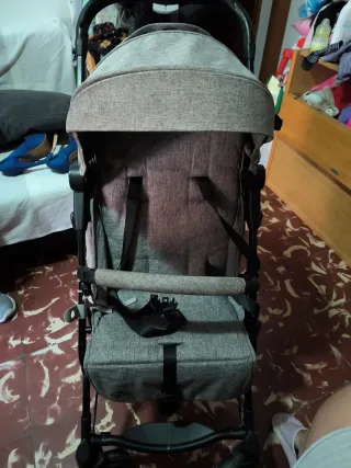 Carrito bebé gris buen estado