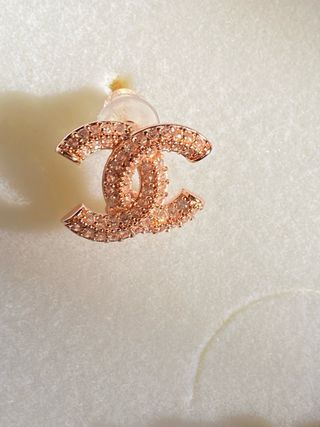 Pendientes Chanel CC Rosa