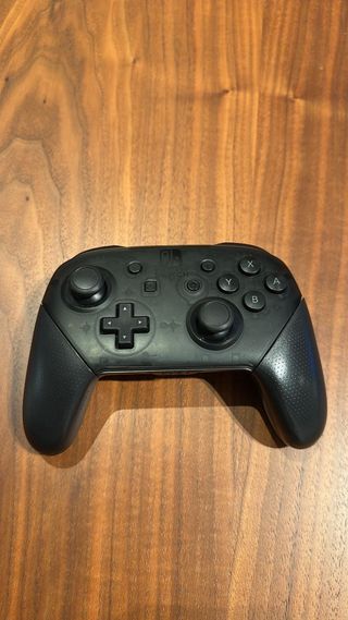 Nintendo Switch + Mando PRO + 4 Joycons