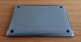 MacBook Pro touch Bar 13 i5 2,3Gh,8GB RAM,256GBSSD