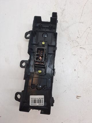 MANDO ELEVALUNAS DELANTERO DERECHO KIA NIRO