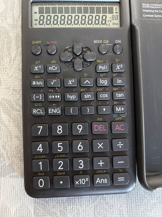 Calculadora Científica Casio fx-82MS