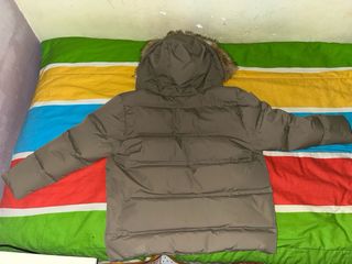 Chaqueta Verde con pelo en la capucha