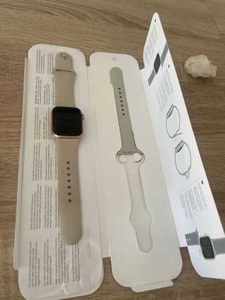 Apple Watch SE 44mm Rosa Metallico