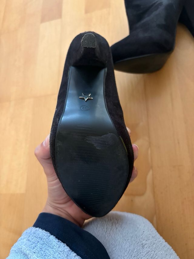 Botines de tacón negros