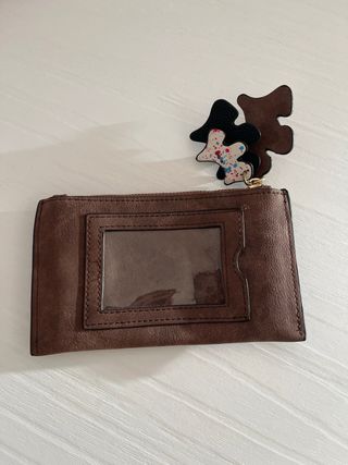 Monedero de piel con perros