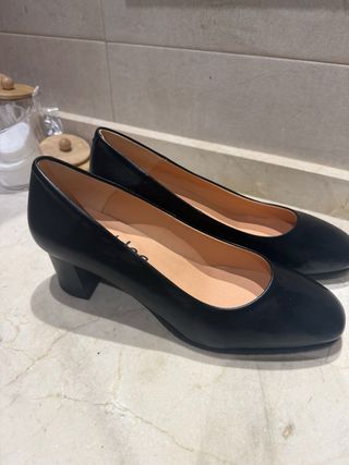 Zapatos salón negros tacón