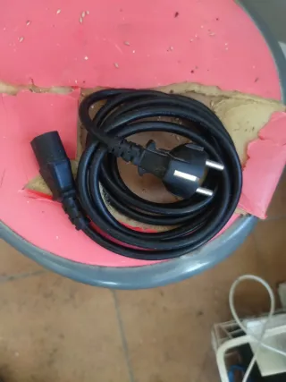 Cable VGA + alimentación para PC