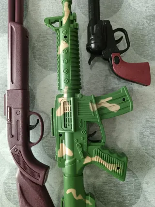 Lote pistolas de juguete