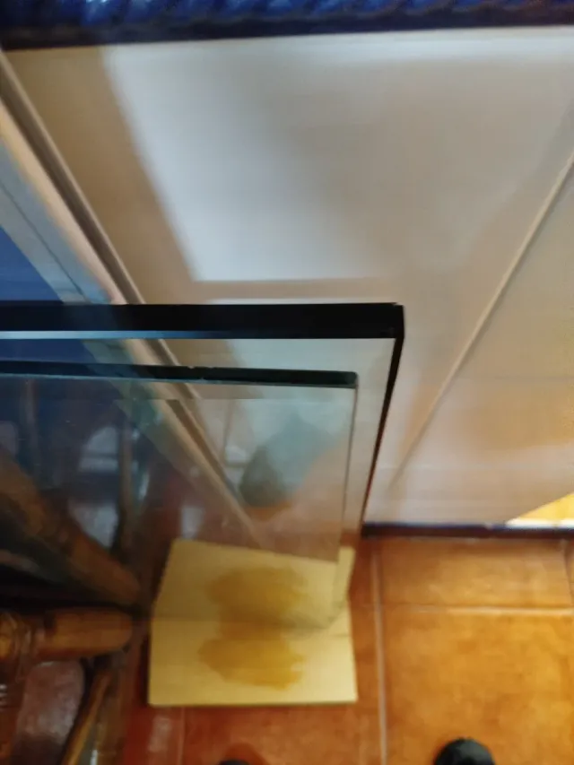 Cristal biselado. Hay otro cristal 0,50cm grueso