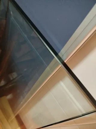 Cristal biselado. Hay otro cristal 0,50cm grueso