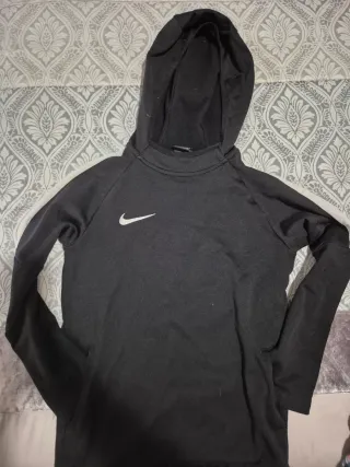 Sudadera Nike Negra con Capucha