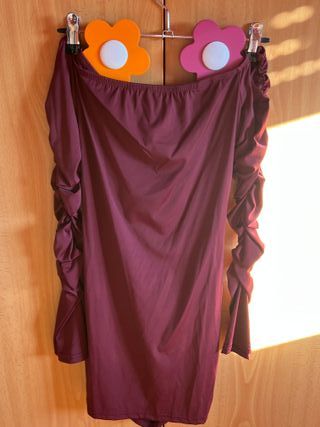 Vestido Burdeos Fruncido