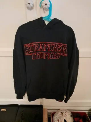 Sudadera Stranger Things Negra