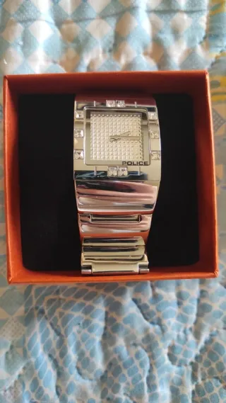 Orologio Police donna quadrante silver.