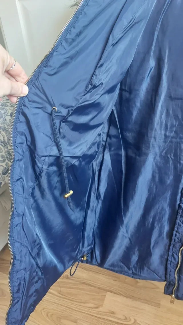 Abrigo premamá acolchado azul