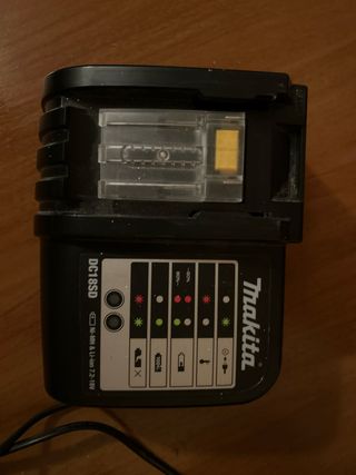 Cargador Makita DC18SD Ni-MH & Li-ion 7.2-18V