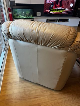 Tumbona de piel beige