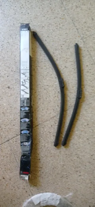 Limpiaparabrisas de coche marca Bosch