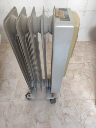 Radiador Eléctrico Vadem 2 Intensidades, ligero