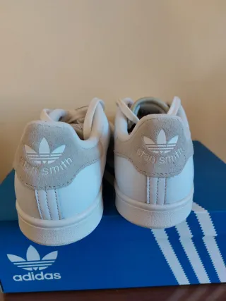 Adidas Stan Smith Blancas y beige