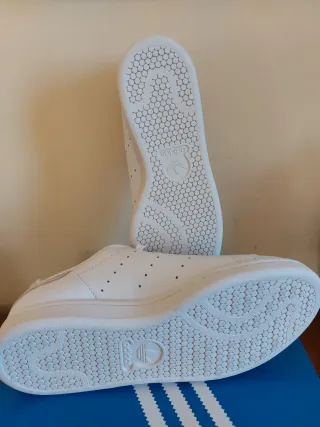 Adidas Stan Smith Blancas y beige