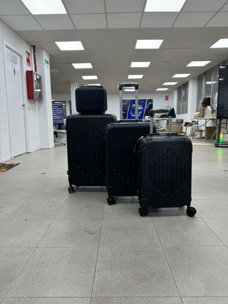 Juego 4 maletas negro