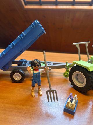 Playmobil Tractor con Remolque y Figura