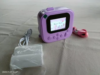 Fotocamera istantanea stile Polaroid Viola