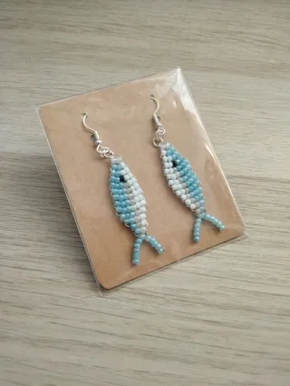 Pendientes pececitos hechos a mano