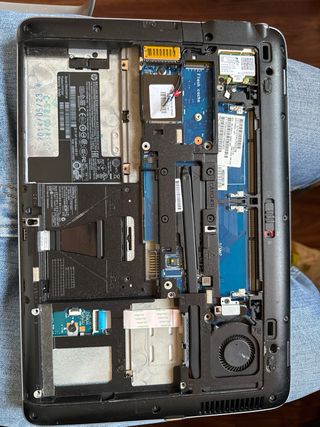HP Elitebook 820 G1 (roto)