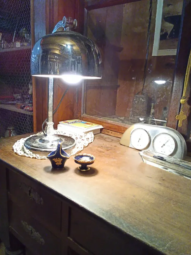 Miniaturas de porcelana azul y dorada