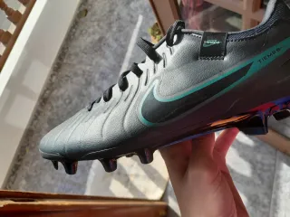 Nike Tiempo Legend 10 Negras Nuevas sin estrenar