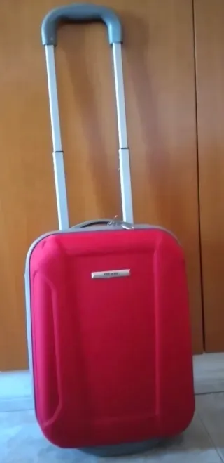 Maleta de fin de semana roja