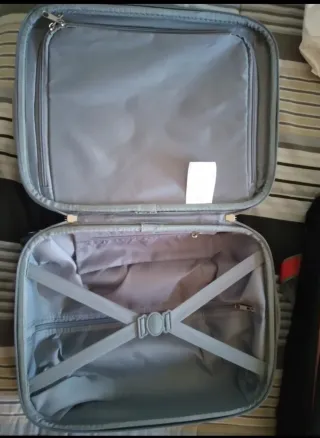 Maleta de fin de semana roja