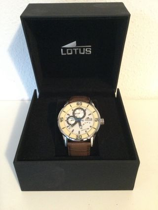 Reloj Lotus Caja Negra Correa Marrón