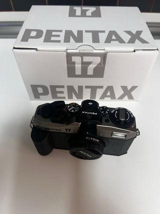 Pentax 17 Cámara Analógica Nueva