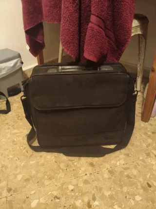 Maletín portátil / oficina negro