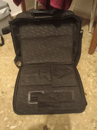 Maletín portátil / oficina negro