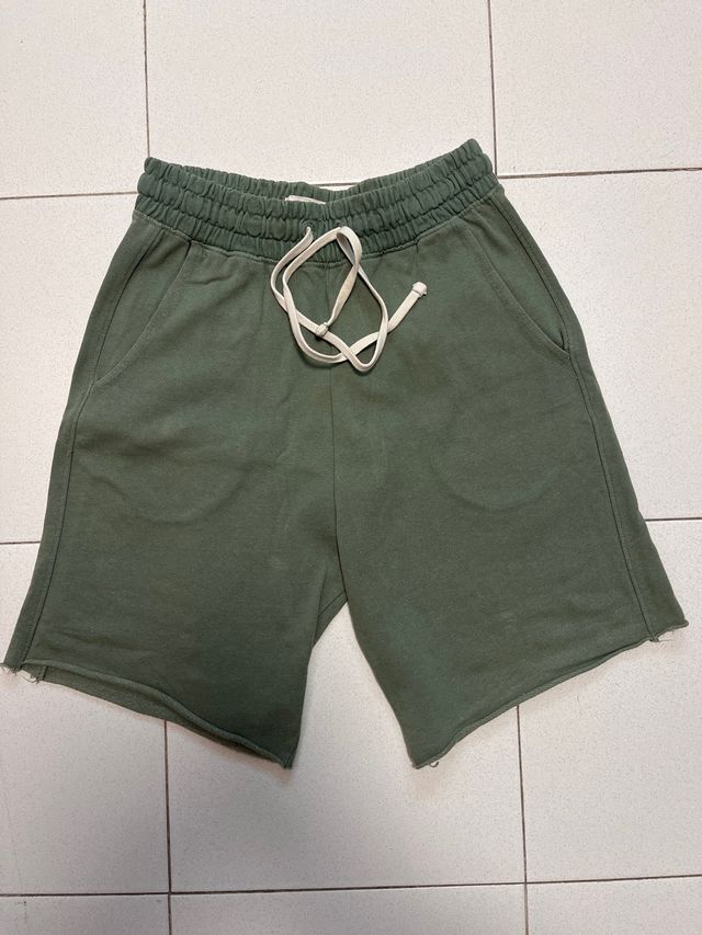 Shorts sportivi verdi