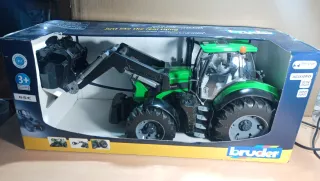 Tractor Bruder Verde con Pala