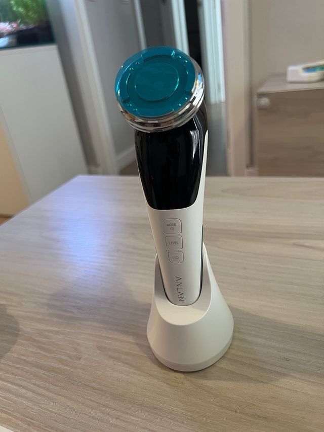 Masajeador Facial ANLAN EMS