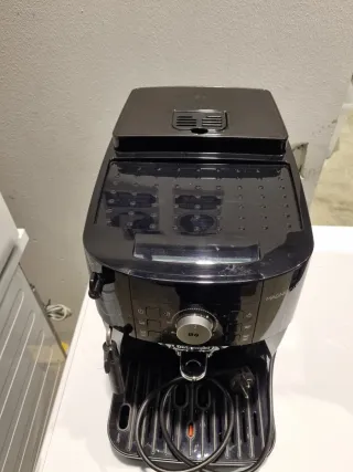 Cafetera DeLonghi Magnifica S Superautomática