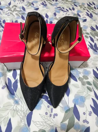 Zapatos Ten Gril brillantes talla 40