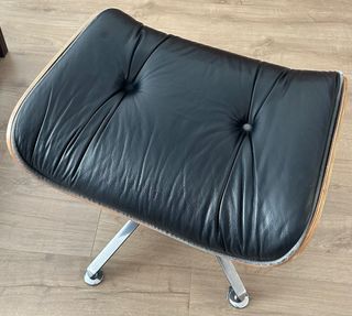 Poggiapiedi in pelle e legno