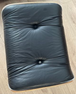 Poggiapiedi in pelle e legno