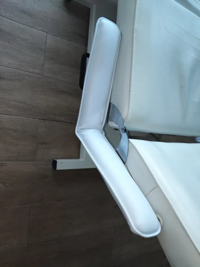 Camilla QUIRUMED estética hidráulica y giratoria