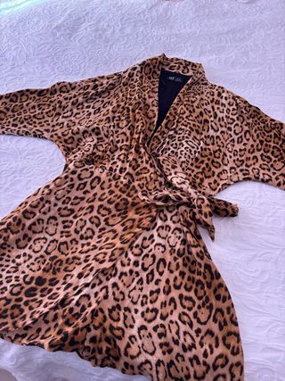 Vestido fiesta Zara estampado leopardo